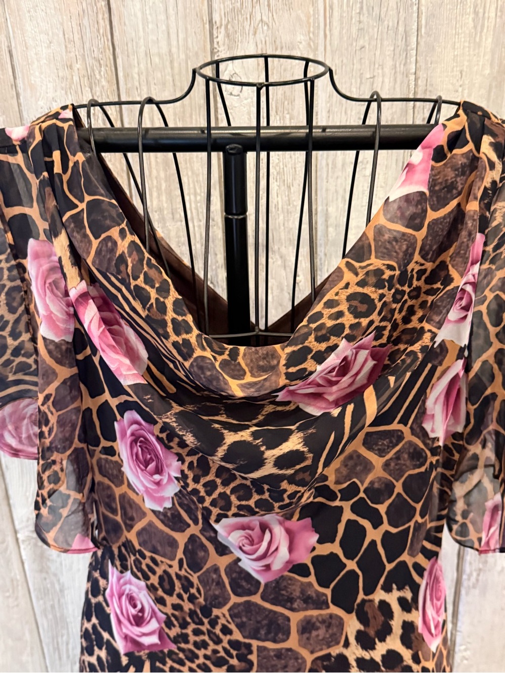 Patra Vintage Cowl Neck Midi Dress in Pink Rose & Leopard Print - Picture 2 of 9